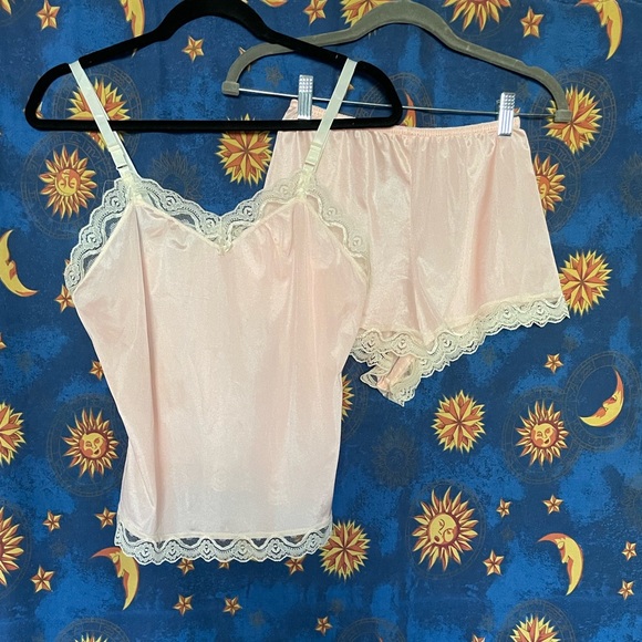 Vintage Undercover Wear Sabrina Carpenter set - Picture 5 of 11